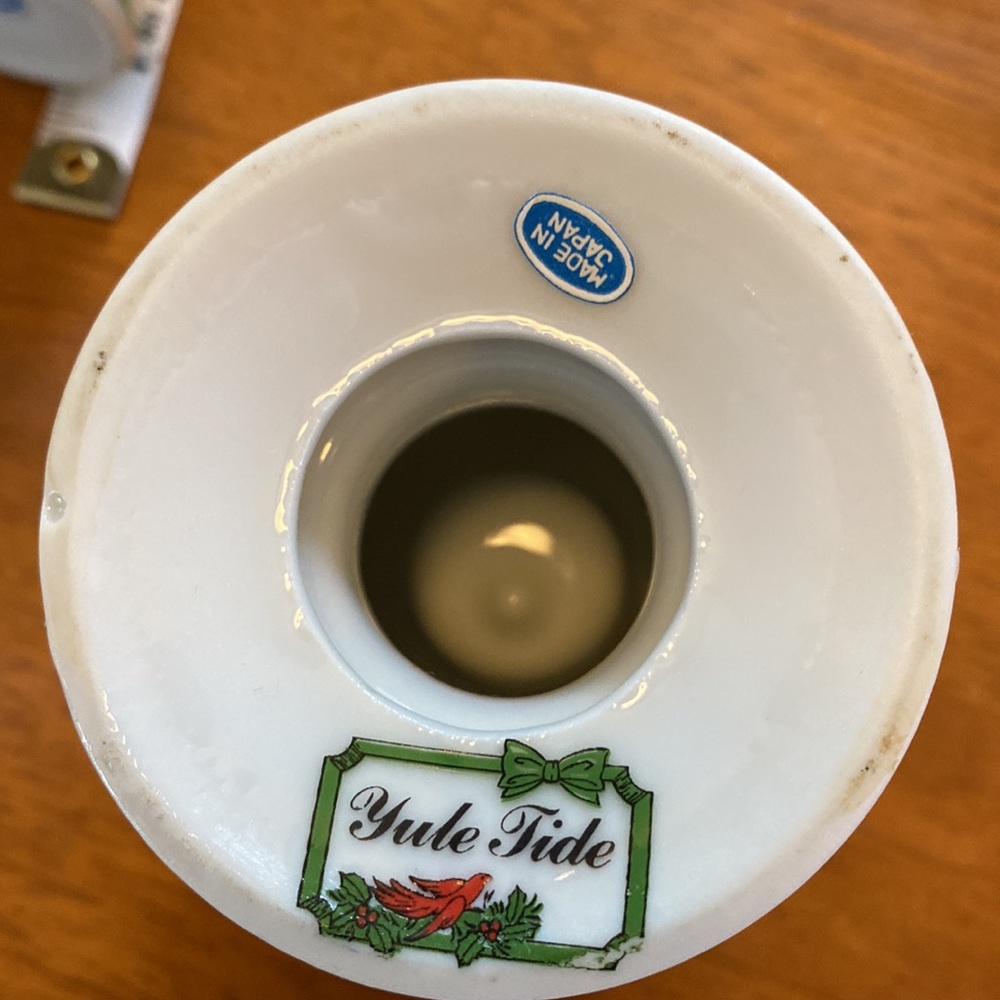 Two Yuletide Christmas Candle Holders Vintage EUC - Picture 3 of 6